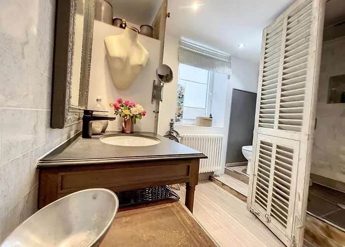 Petit Nid Homestay *